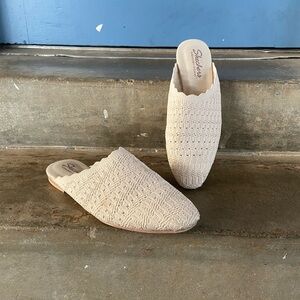 Skechers Cleo Snip Cream Crochet Slip-On Mules for Women